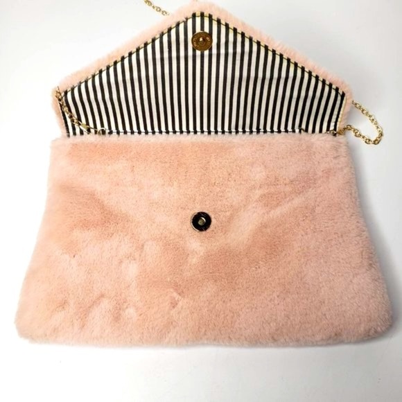Lily & Ivy Pink Plush Envelope Crossbody Clutch Purse - Picture 5 of 8